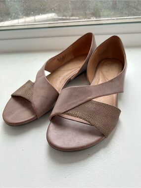 Naya 9.5 leather sandals